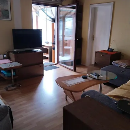 Monteurwohnung Alleinnutzung 6 Personen Apartamento *