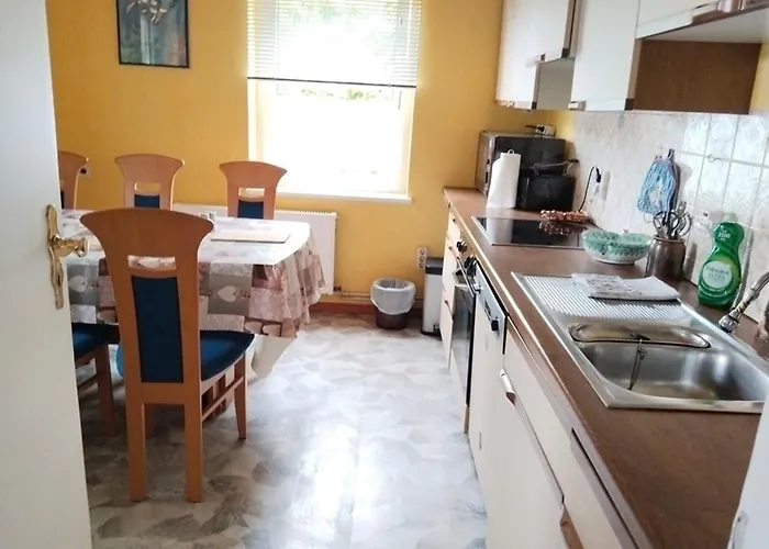 Lägenhet Monteurwohnung Alleinnutzung 6 Personen *